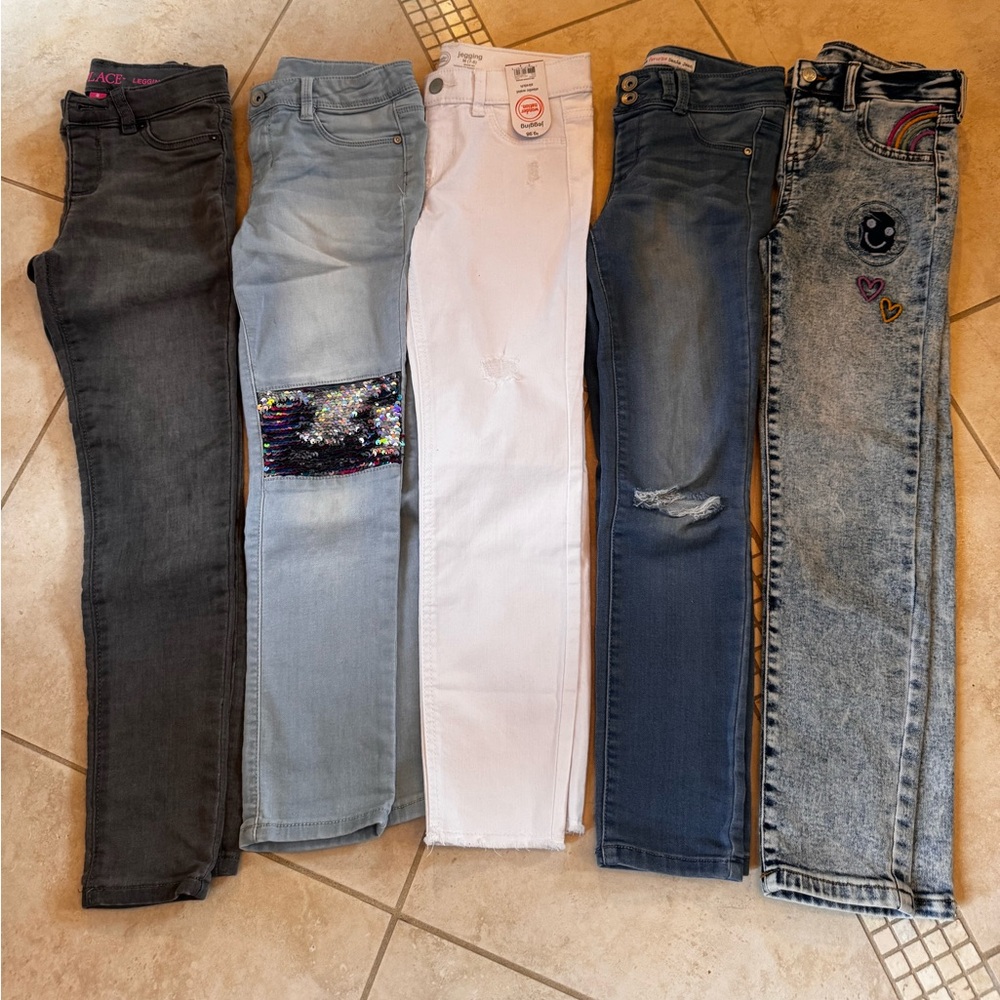 5 pairs of girls jeans. All size 8. White are brand new with tags